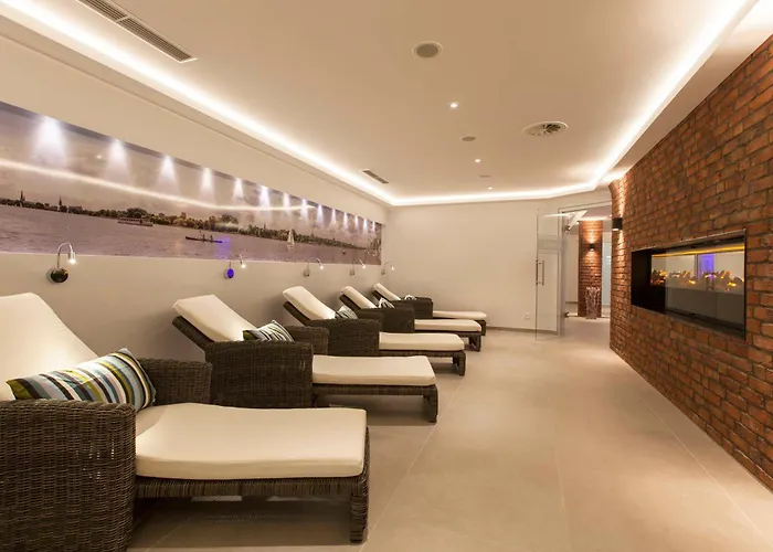 Western Premier Alsterkrug Hotel 4*