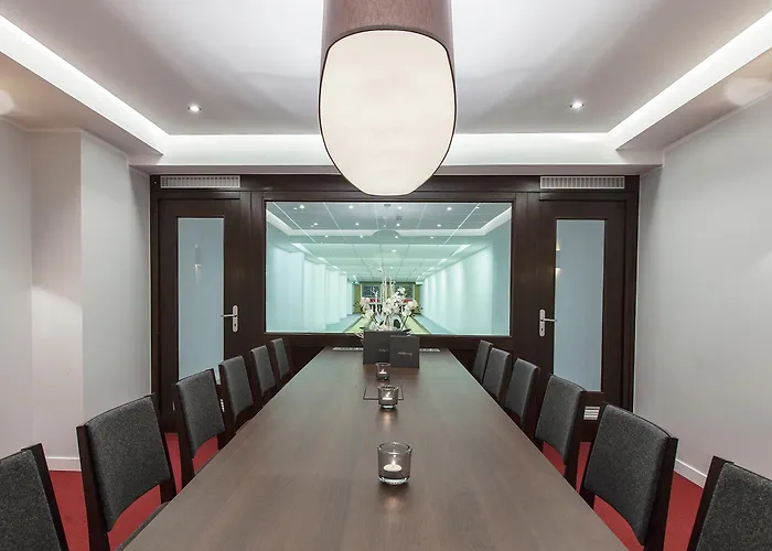 Hotel Western Premier Alsterkrug 4*